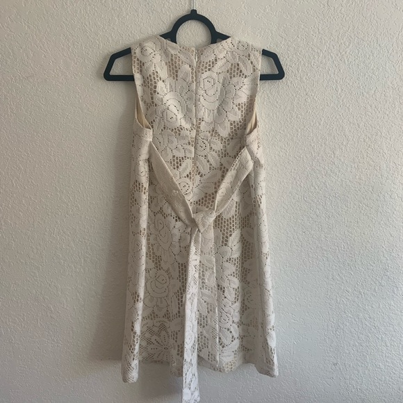 Stunning Karta Dress - Picture 2 of 15